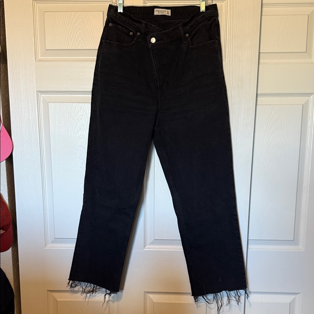 Abercrombie 90’s Straight Ultra High Rise